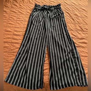 Striped wide leg pants